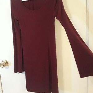 Forever21 plus bell sleeve maroon / burgundy dress